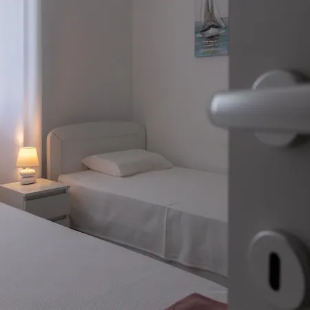 公寓 Sea Front Dani With Private Terrace And Private Garden - By Ta Leut Agency *