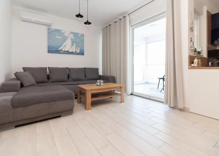 Sea Front Dani With Private Terrace And Private Garden - By Ta Leut Agency