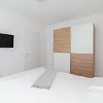 Sea Front Dani With Private Terrace And Private Garden - By Ta Leut Agency *