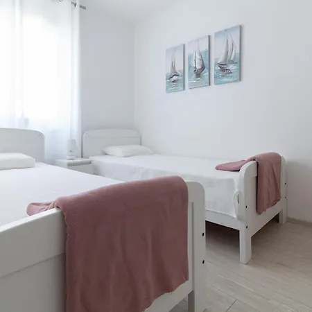 Sea Front Dani With Private Terrace And Private Garden - By Ta Leut Agency Apartment *