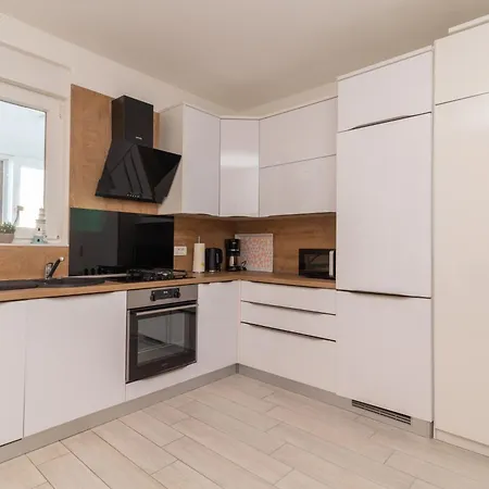 Apartment Sea Front Dani With Private Terrace And Private Garden - By Ta Leut Agency Privlaka (Zadar)