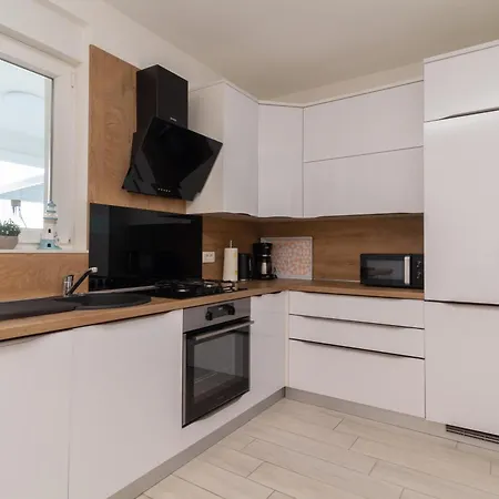 Sea Front Dani With Private Terrace And Private Garden - By Ta Leut Agency Apartment Privlaka (Zadar)