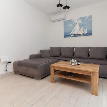 Sea Front Dani With Private Terrace And Private Garden - By Ta Leut Agency Apartment *