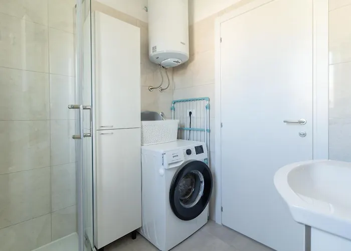 Daire Sea Front Dani With Private Terrace And Private Garden - By Ta Leut Agency